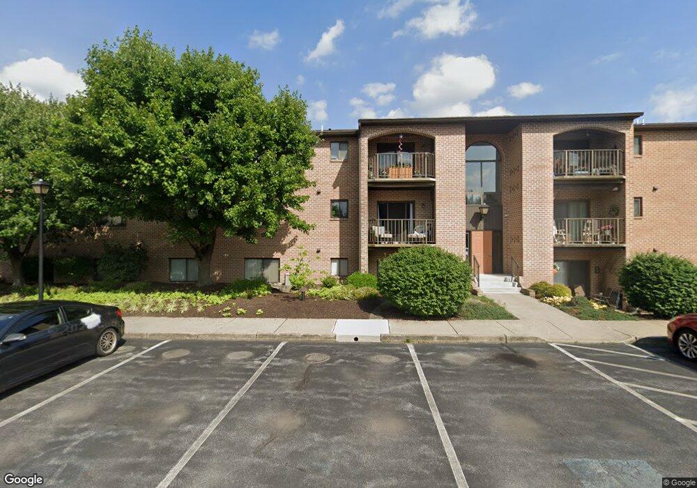 911 Cold Spring Rd unit 11, Allentown, PA 18103 - photo 1