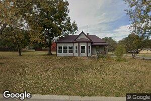 233 E Franklin St, Pomona, KS 66076