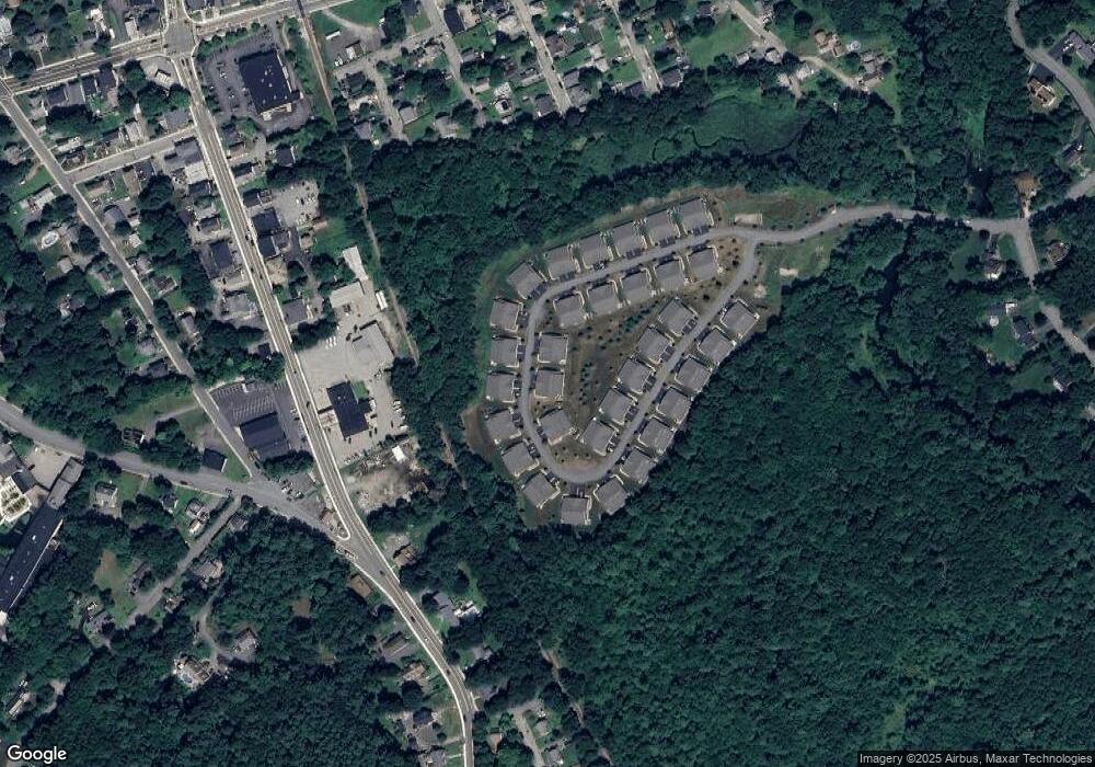 88 Rogerson Crossing unit 88, Uxbridge, MA 01569 - photo 1