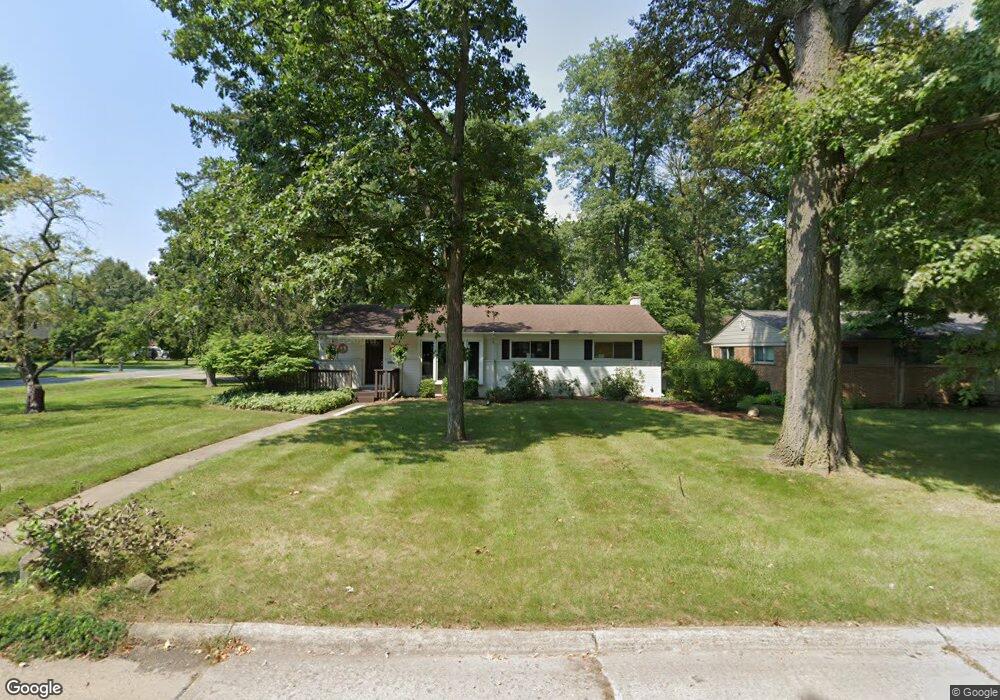 21450 Canterbury Ave, Grosse Ile, MI 48138 - photo 1