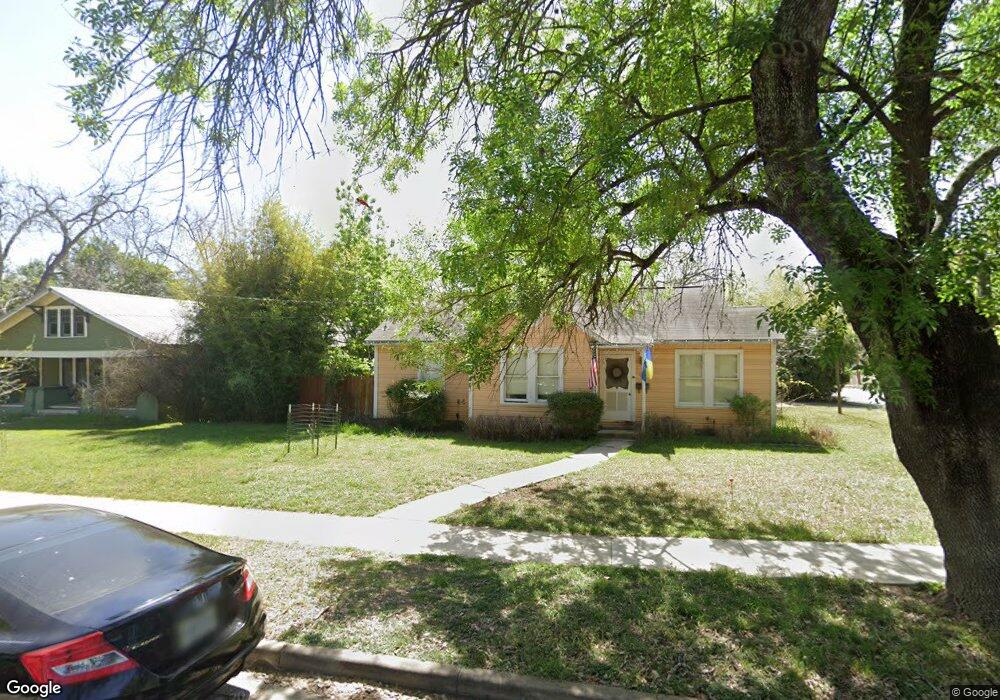 925 W San Antonio St, San Marcos, TX 78666 - photo 1