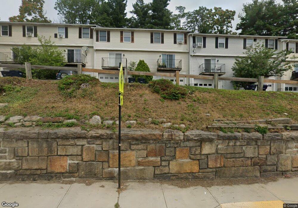 423 Grafton St unit B, Worcester, MA 01604 - photo 1