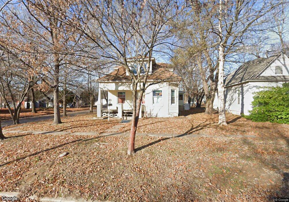 2631 Clark Ave, Parsons, KS 67357 - photo 1