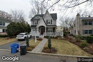 9 Stockton St, Metuchen, NJ 08840