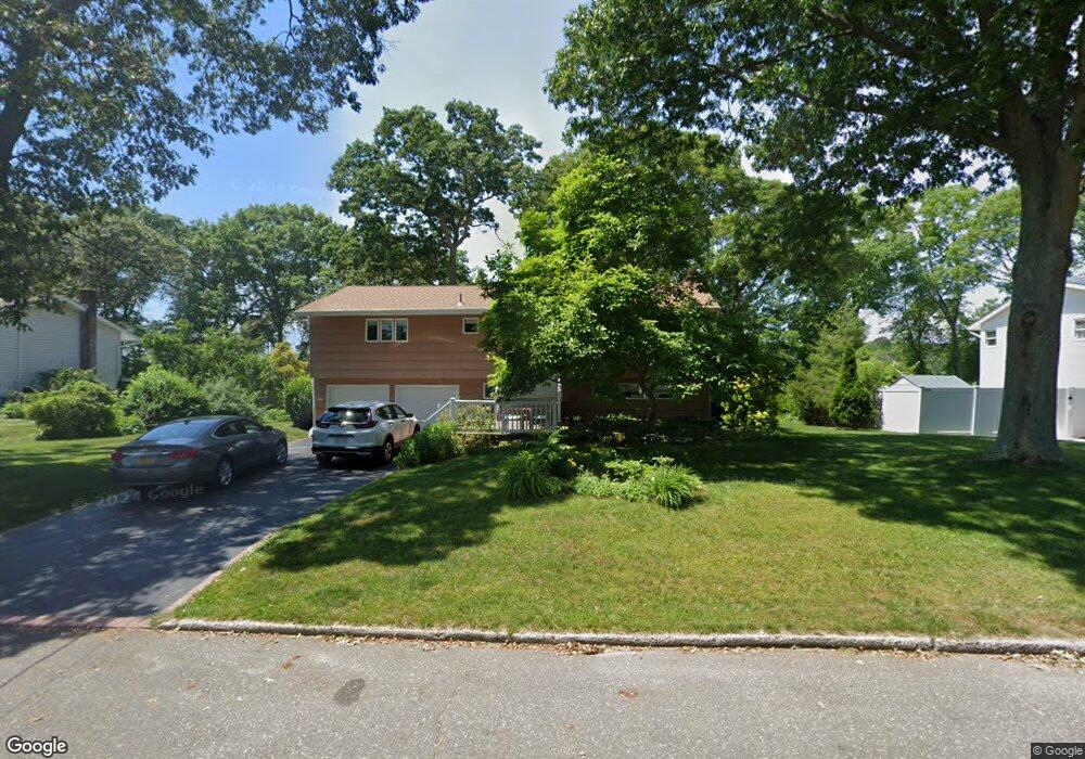 16 Baywood Ln, Bayport, NY 11705 - photo 1