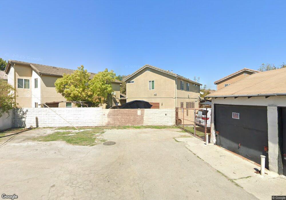 815 W Kemp Ct, Compton, CA 90220 - photo 1