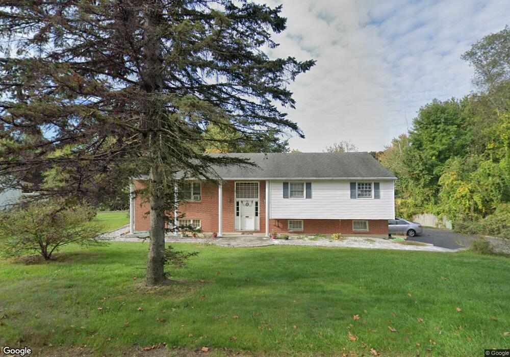 48 Eastfield Rd, Waterbury, CT 06708 - photo 1