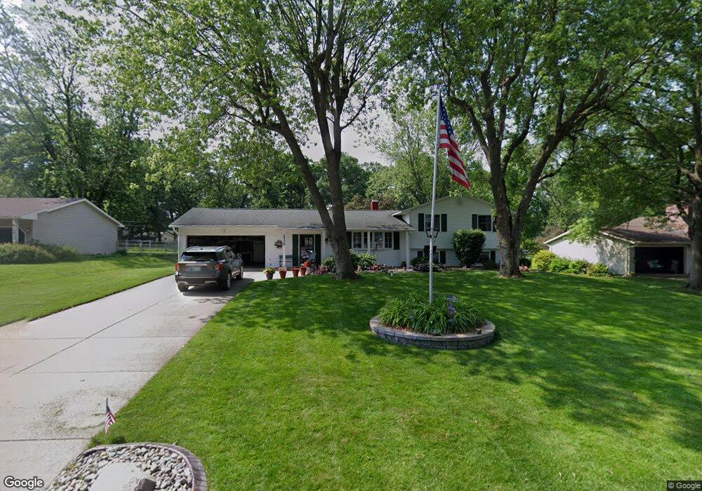 18356 Westover Dr, South Bend, IN 46637 - photo 1