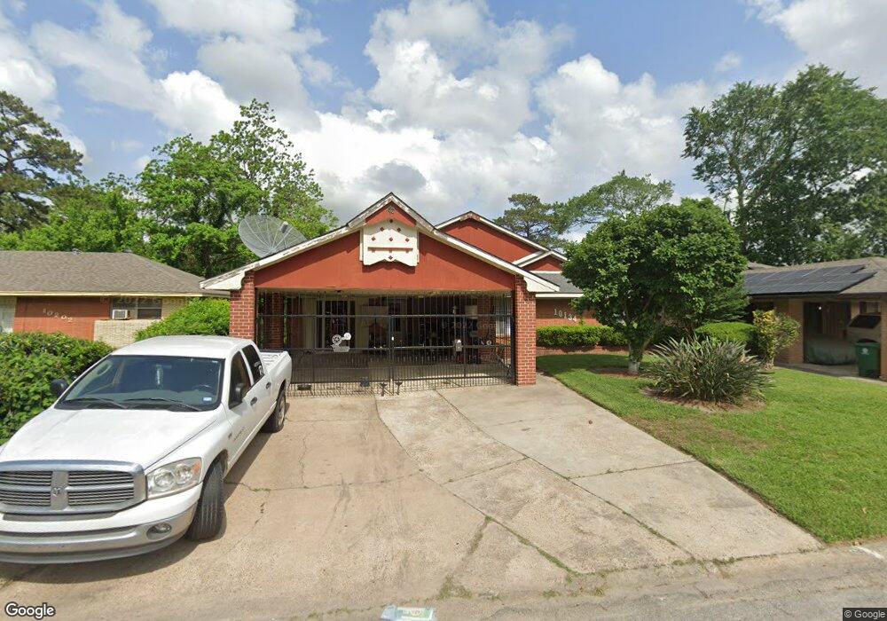 10134 Hollyglen Dr, Houston, TX 77016 - photo 1