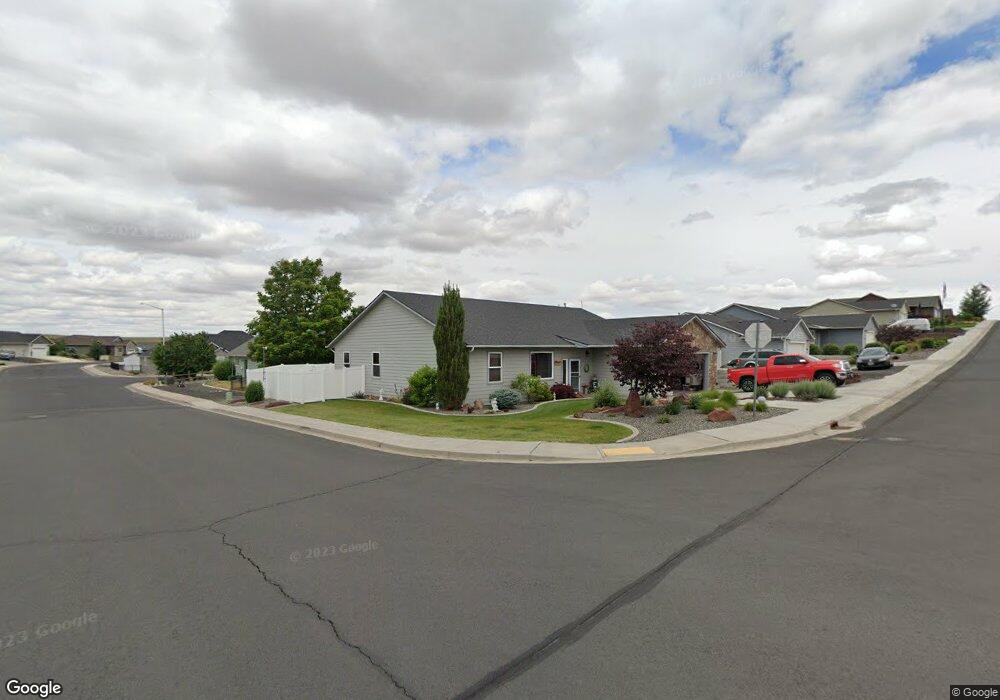 1827 SW 2nd St, Pendleton, OR 97801 - photo 1