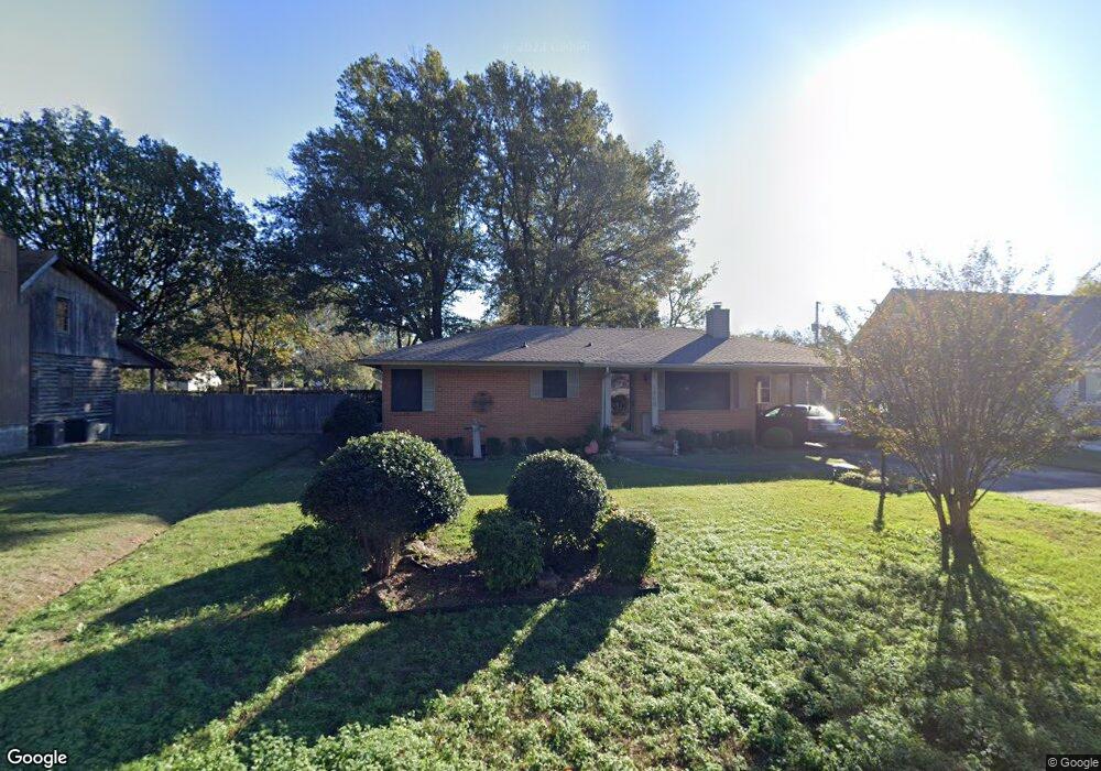 1609 S Spring St, Stuttgart, AR 72160 - photo 1