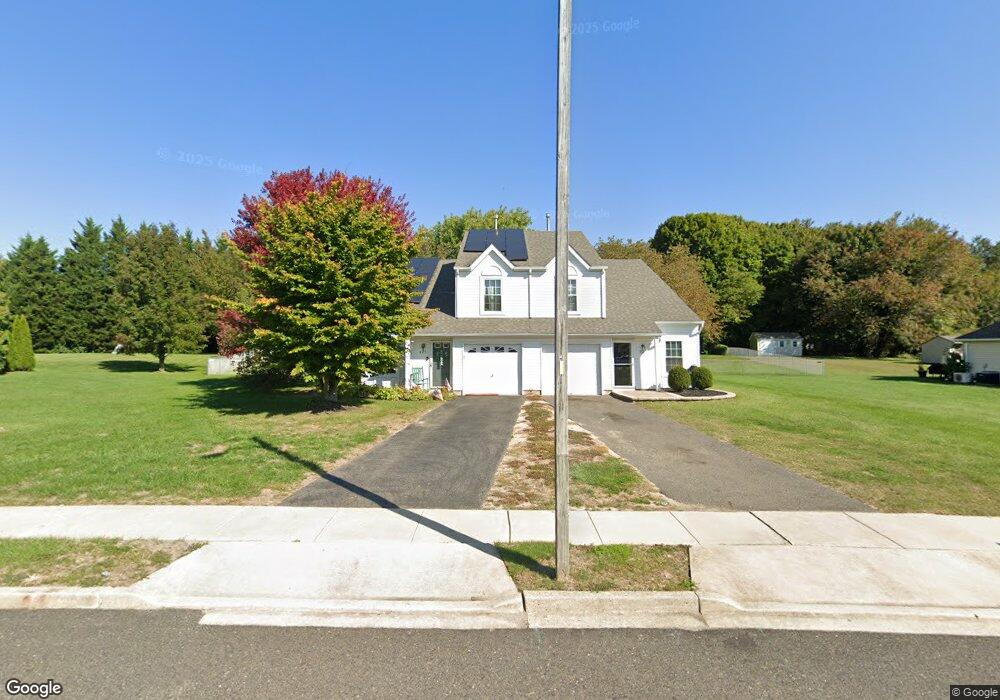 429 Longfellow Dr, Williamstown, NJ 08094 - photo 1