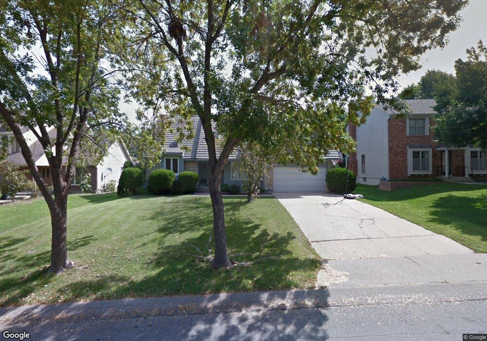 8947 Hall Dr, Lenexa, KS 66219 - photo 1