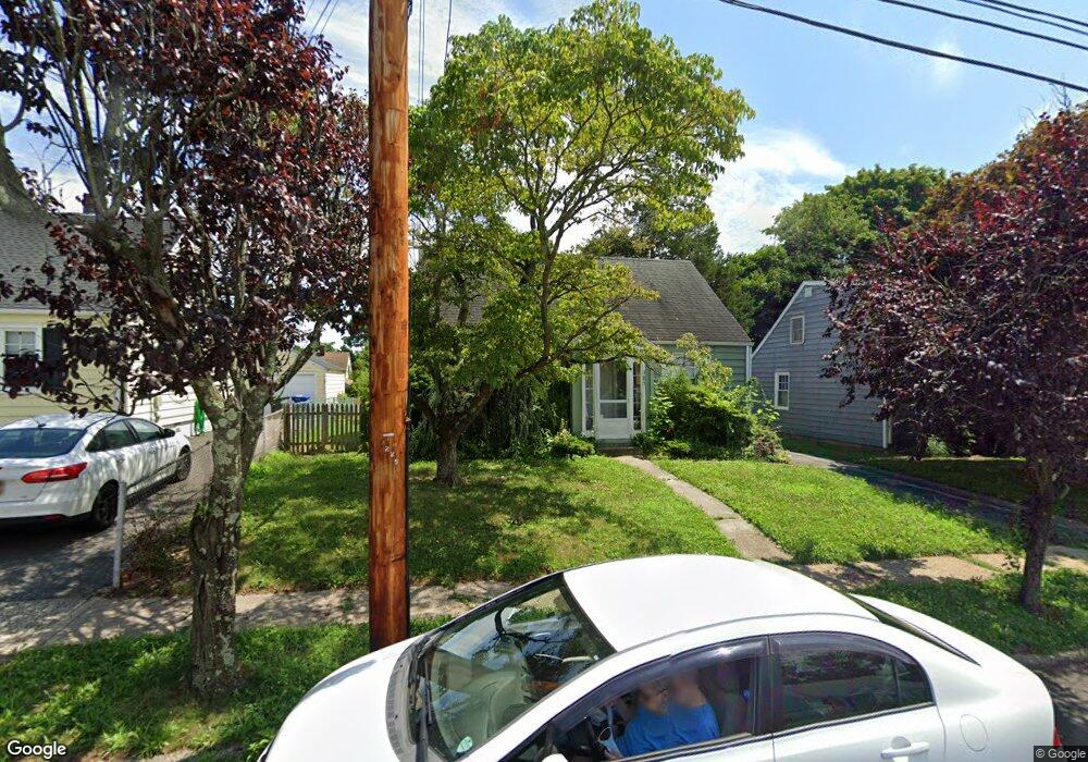 385 Ruth St, Bridgeport, CT 06606 - photo 1