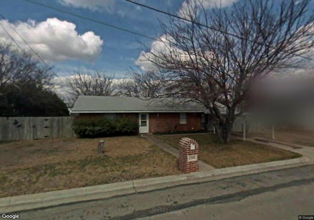 1206 Cherokee St, Weatherford, TX 76086 - photo 1