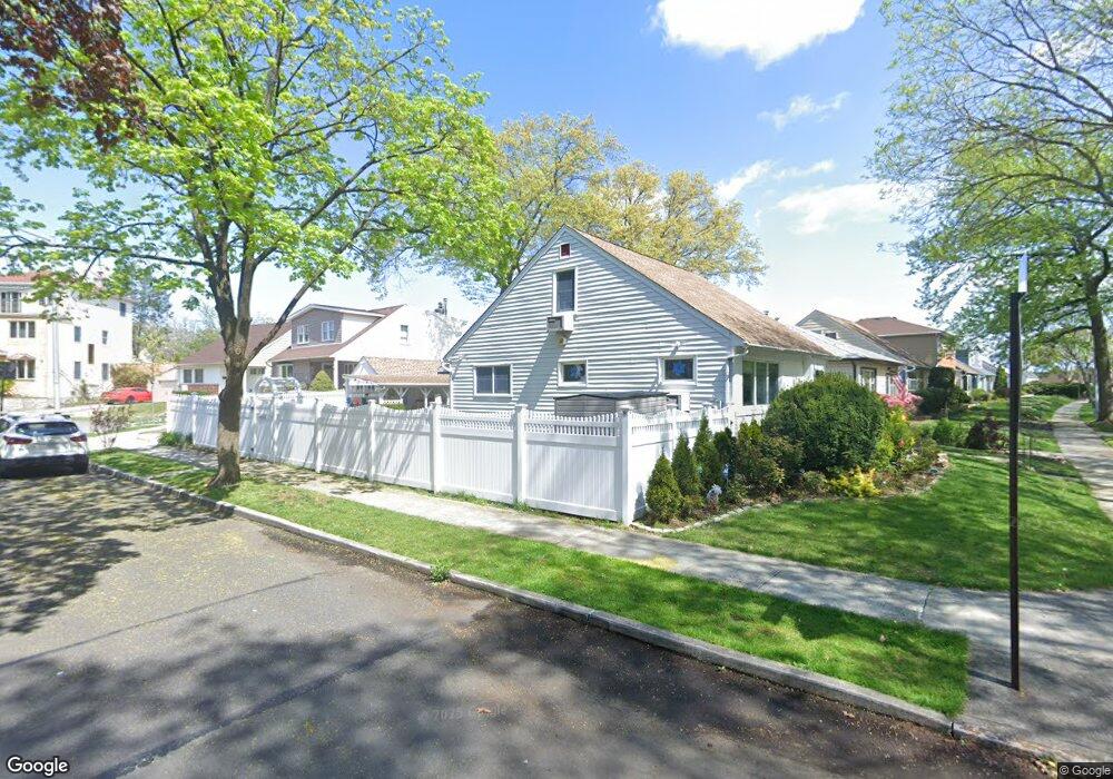 26003 Grand Central Pkwy, Little Neck, NY 11362 - photo 1