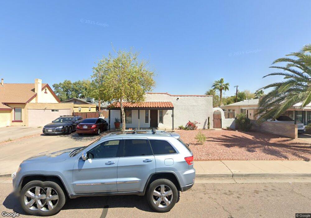 2225 N 24th Place, Phoenix, AZ 85008 - photo 1