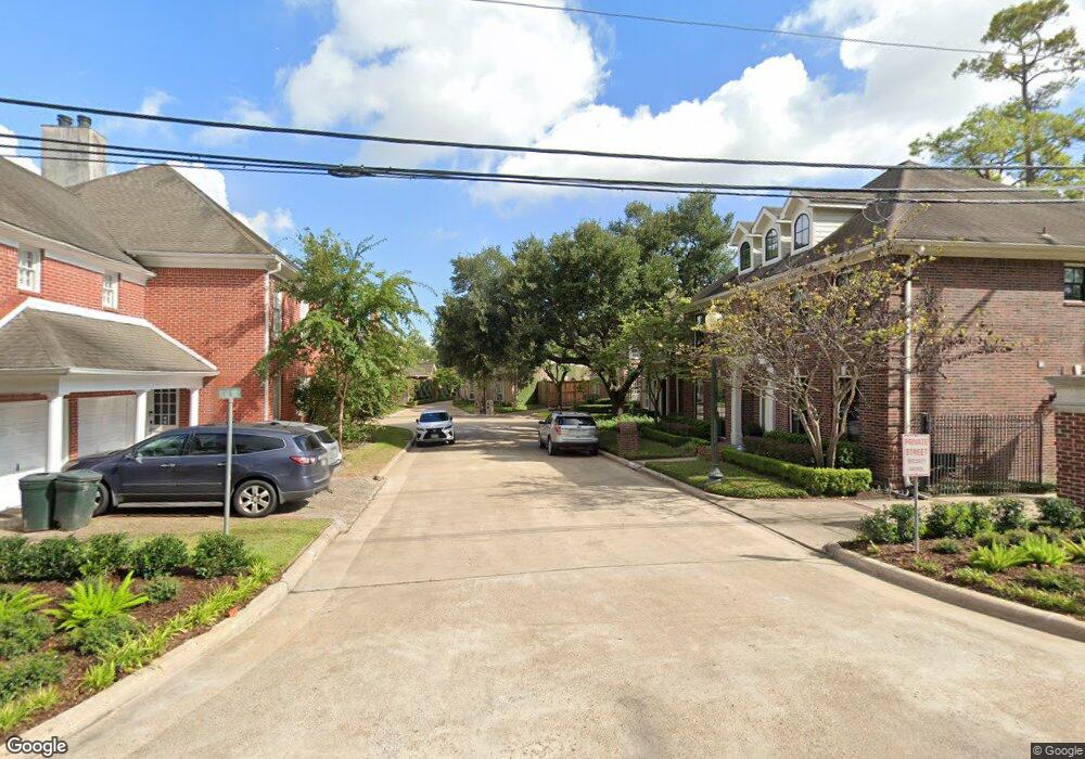 11814 Village Park Cir, Houston, TX 77024 - photo 1