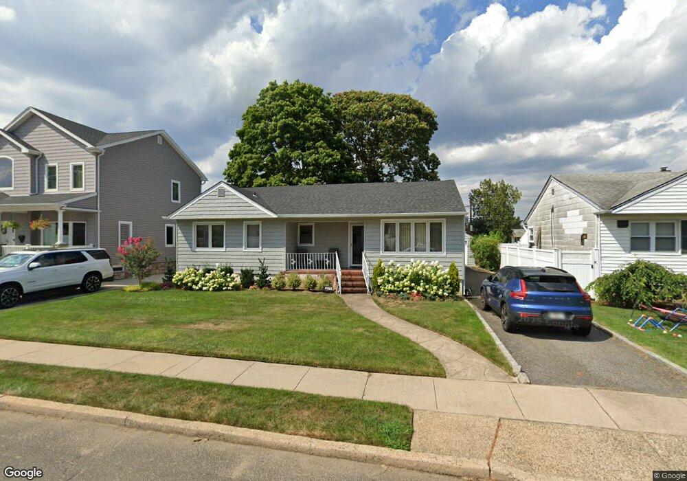 676 Dickens Ave, Franklin Square, NY 11010 - photo 1