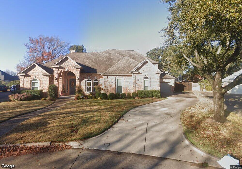 1601 Green Tree Dr, Hurst, TX 76054 - photo 1