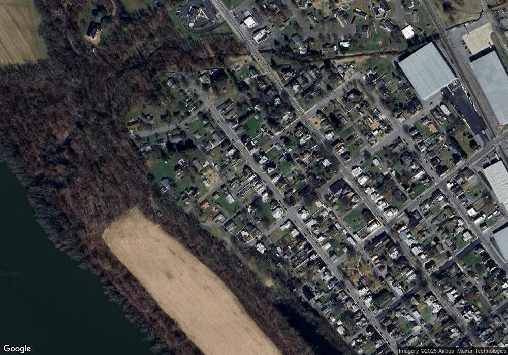 913 Elm St, Watsontown, PA 17777 - photo 1