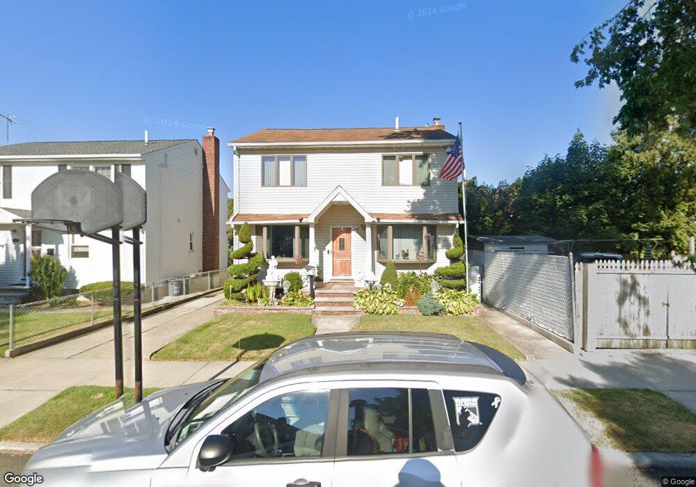 49-14 166th St, Fresh Meadows, NY 11365 - photo 1