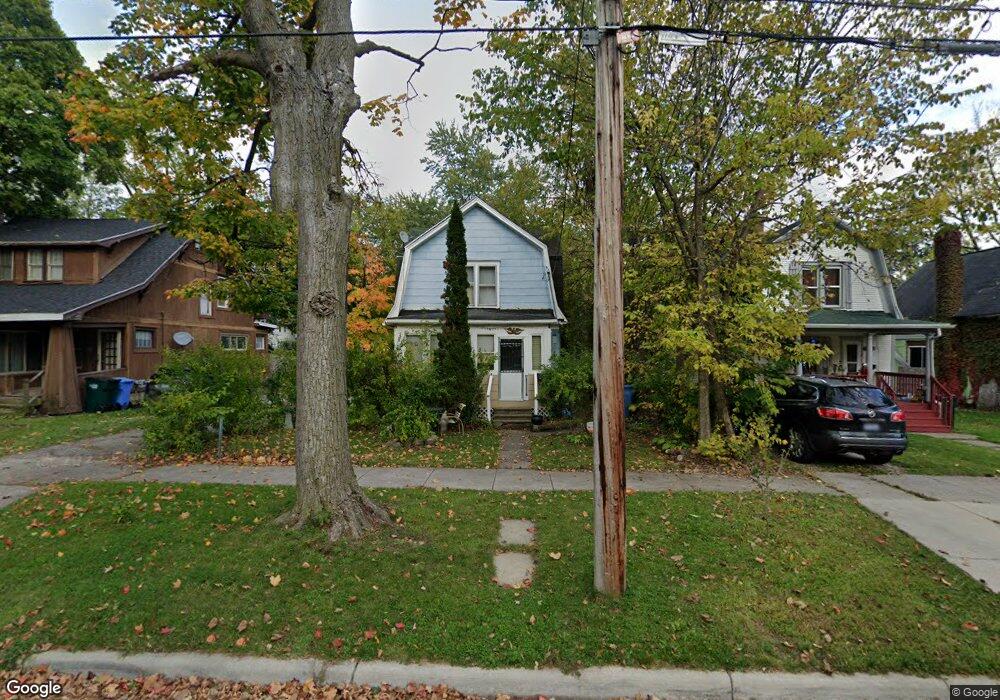 1715 Osband Ave, Lansing, MI 48910 - photo 1
