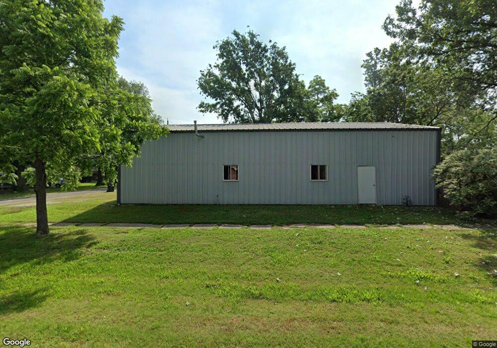 301 N Huston St, Altamont, KS 67330 - photo 1