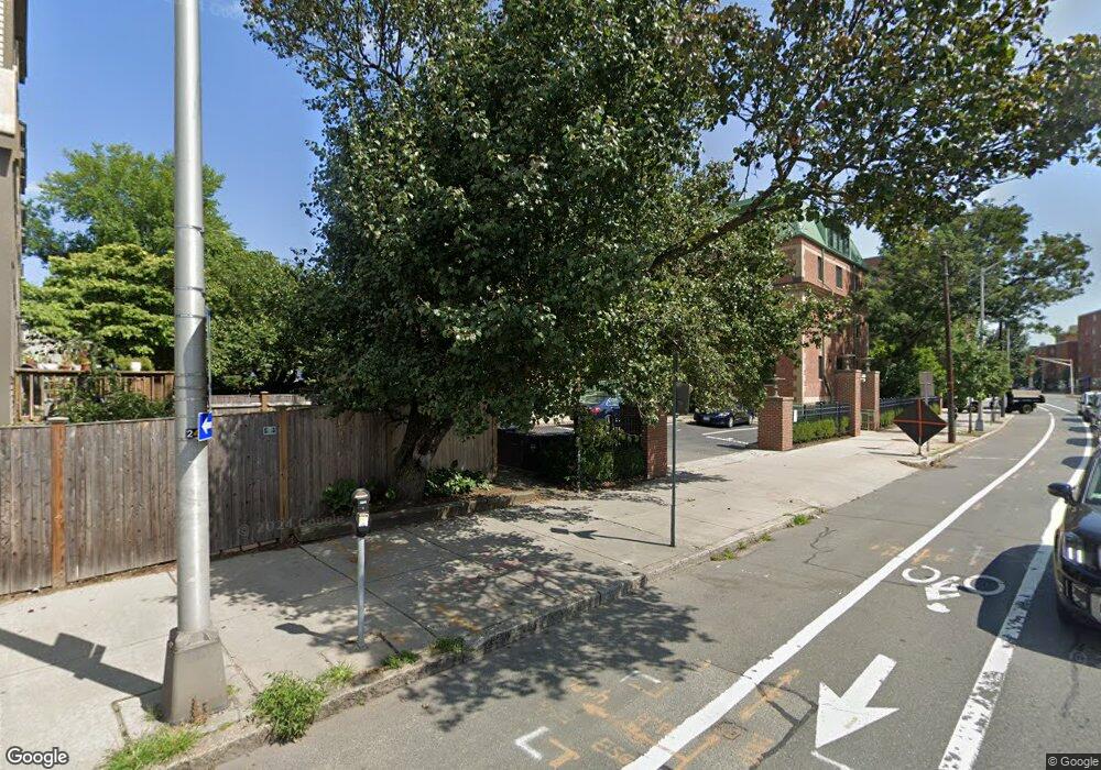 1 Russell St unit 201, Cambridge, MA 02140 - photo 1