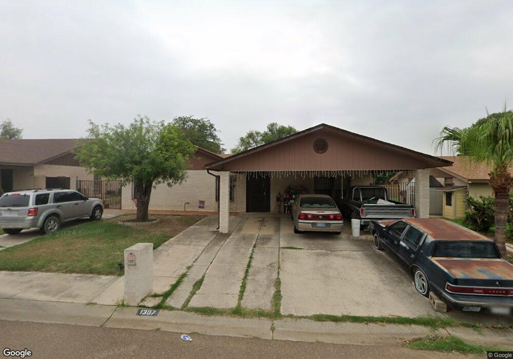 1307 Wildrose Ln, Laredo, TX 78041 - photo 1