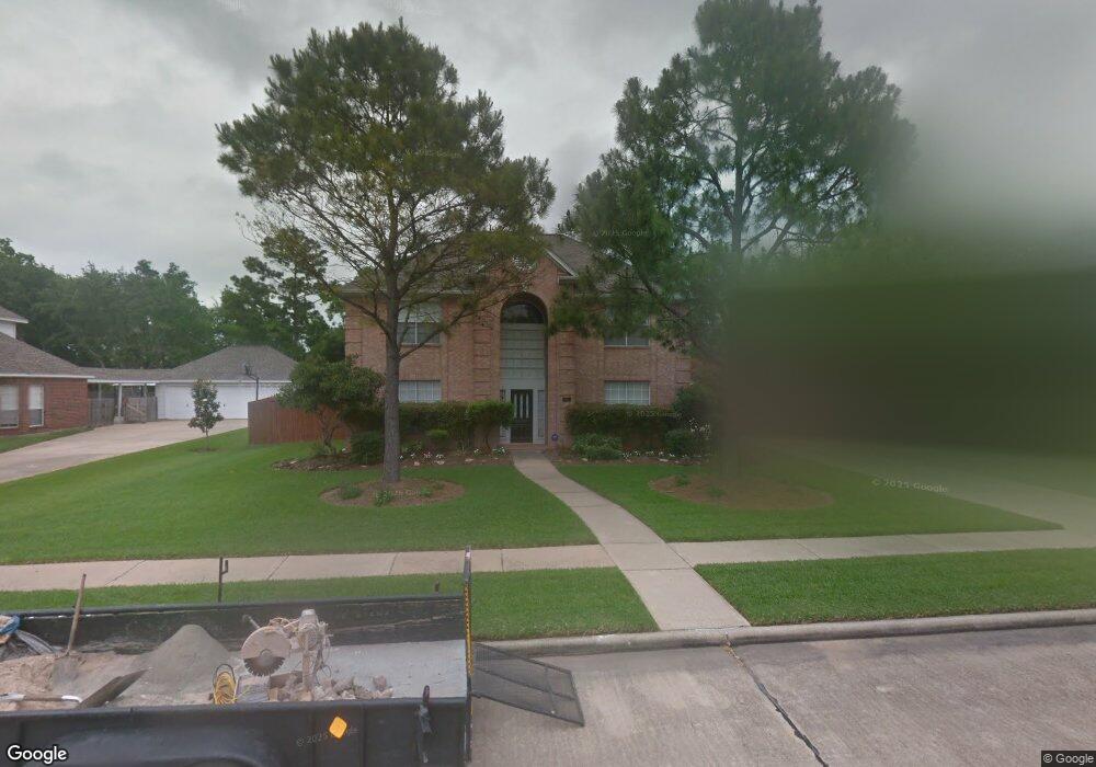 301 Regency Ct, Friendswood, TX 77546 - photo 1