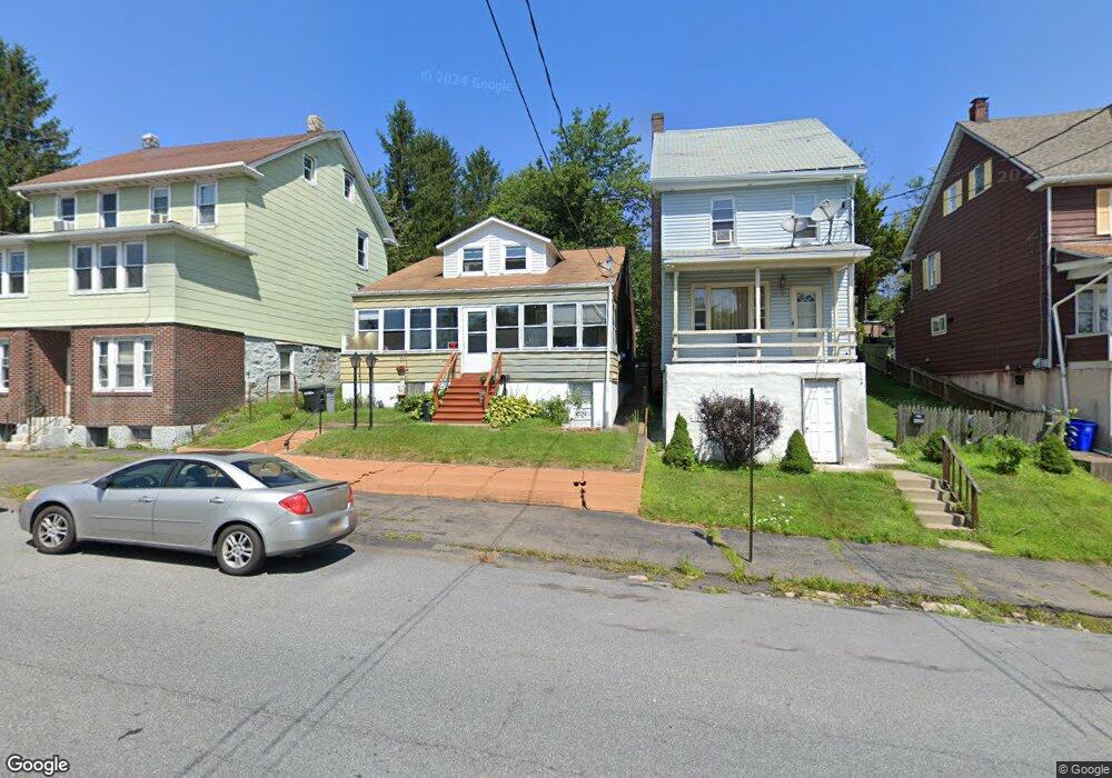 905 E Diamond Ave, Hazleton, PA 18201 - photo 1