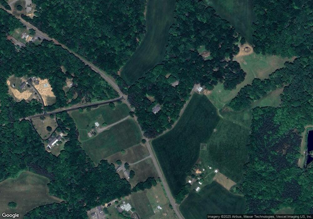 12078 Greentree Ln, Midland, VA 22728 - photo 1