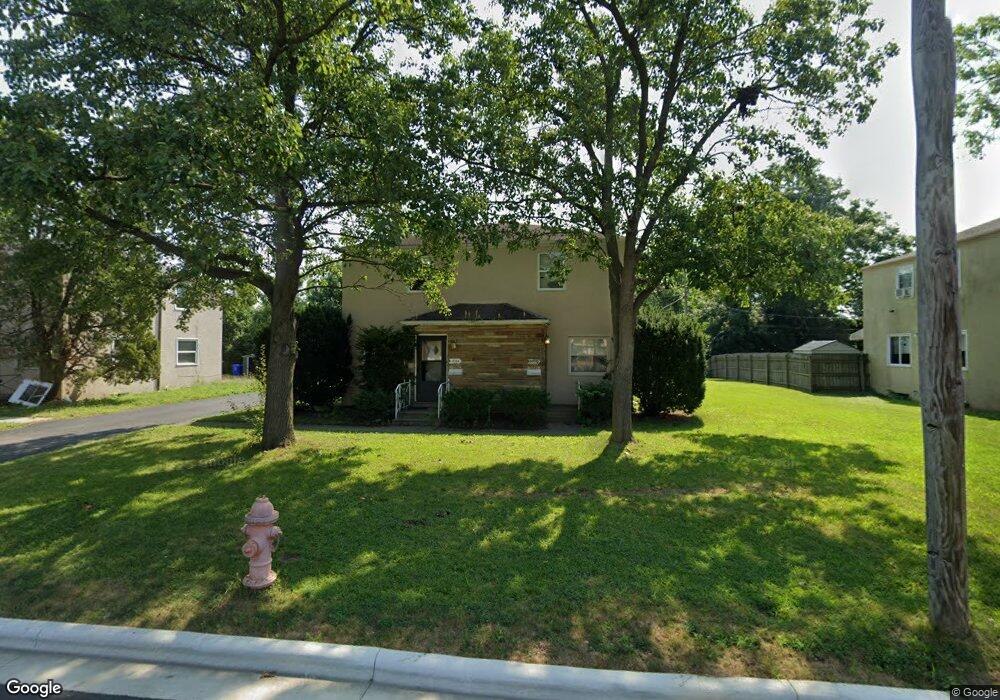 1000 Salisbury Rd unit 2, Columbus, OH 43204 - photo 1