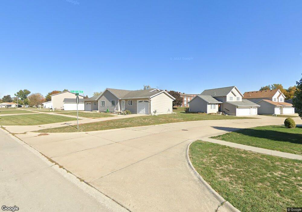 1112 E 10th St S, Newton, IA 50208 - photo 1