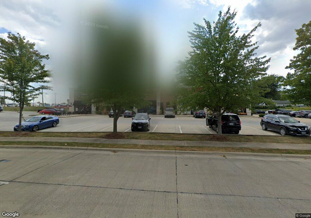 401 N Keller Dr, Effingham, IL 62401 - photo 1