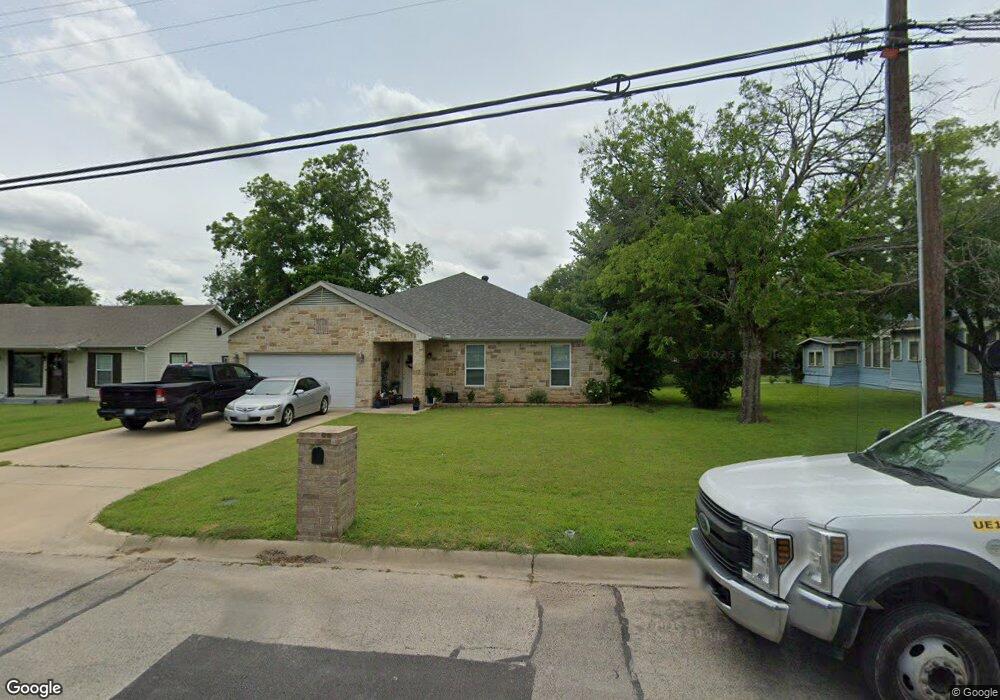 1307 N Anglin St, Cleburne, TX 76031 - photo 1