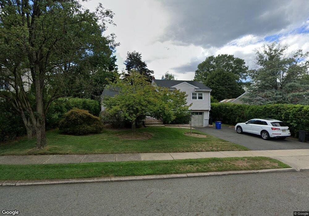 14-16 Lucena Dr unit 1X, Fair Lawn, NJ 07410 - photo 1