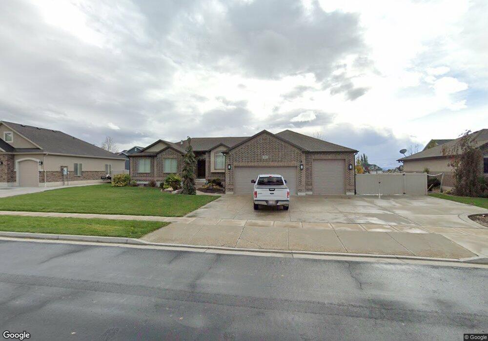 1605 W 600 S, Layton, UT 84041 - photo 1