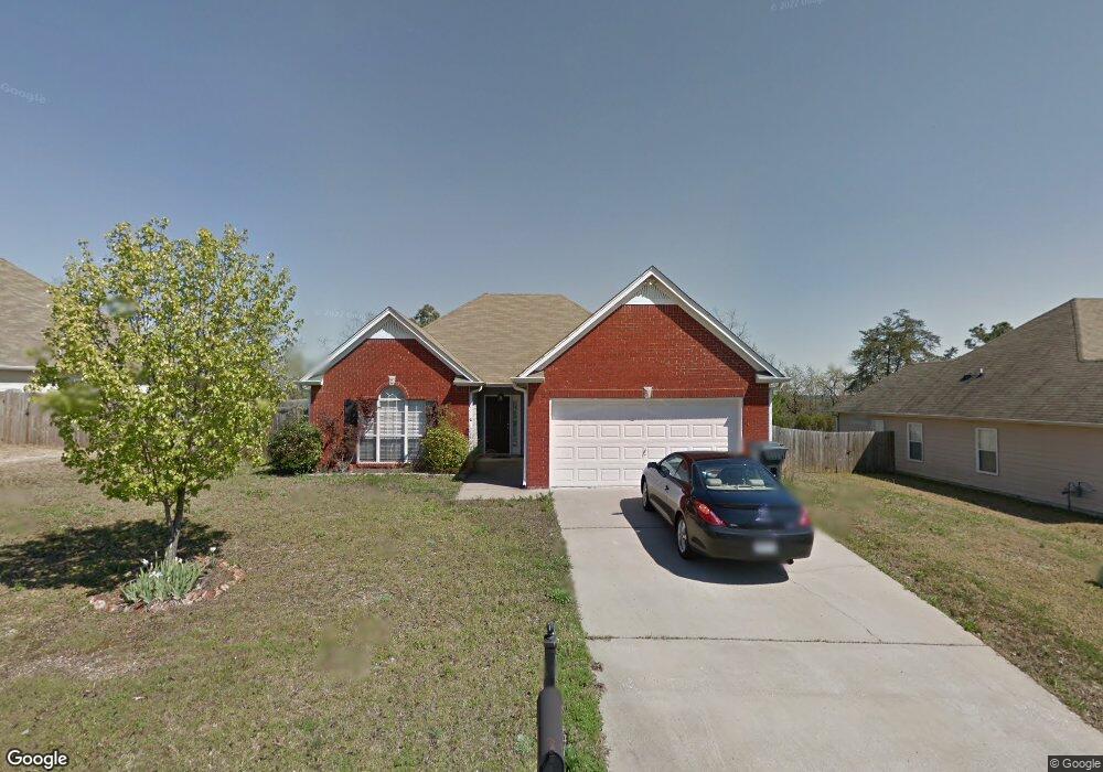 501 Camden Cove Cir, Calera, AL 35040 - photo 1