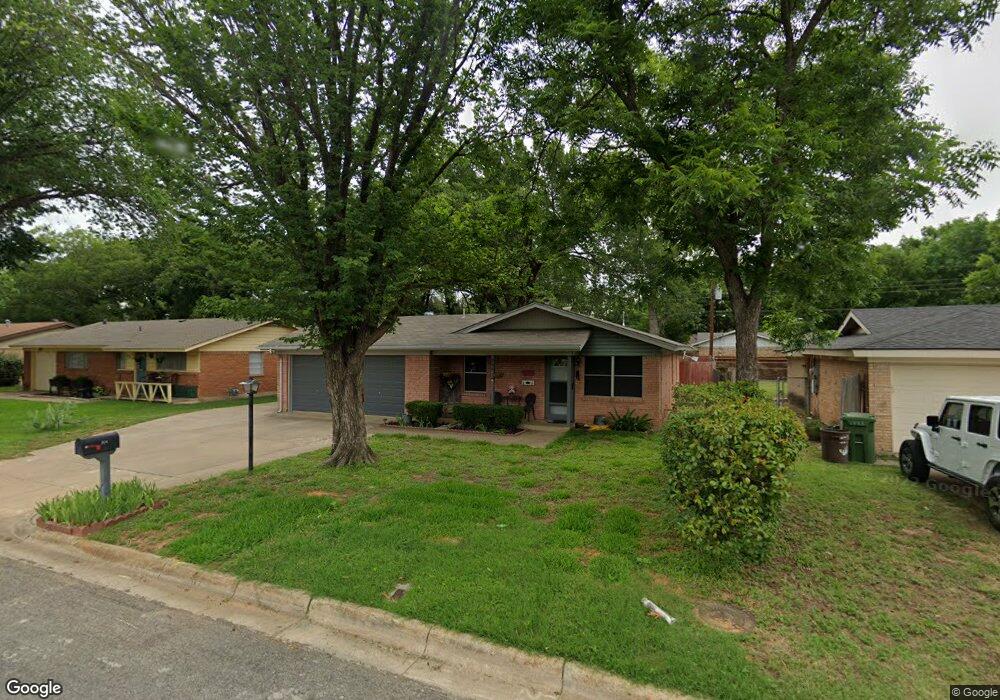 304 Simmons Dr, Hurst, TX 76053 - photo 1