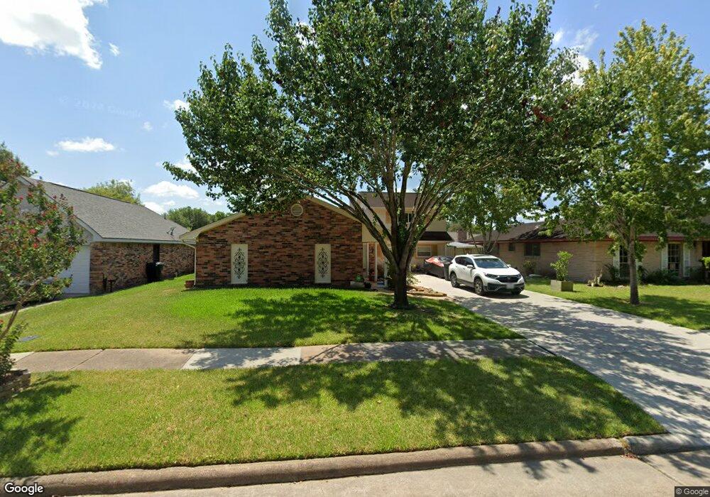 9722 Kirkfalls Dr, Houston, TX 77089 - photo 1