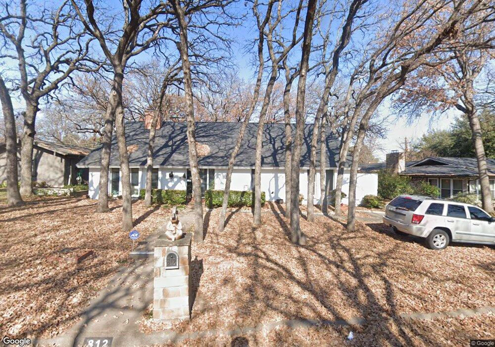 812 Wheelwood Dr, Hurst, TX 76053 - photo 1