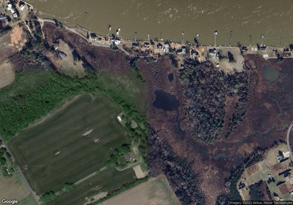 2708 River Stretch Rd, Dunnsville, VA 22454 - photo 1