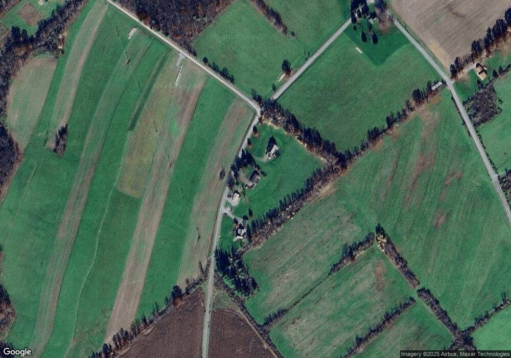 712 Post Hill Rd, Falls, PA 18615 - photo 1