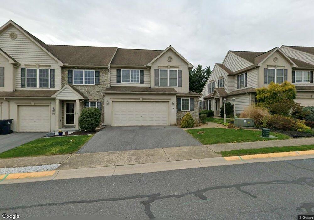 210 S Brookefield Ln, New Holland, PA 17557 - photo 1