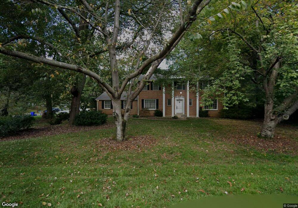 7913 Cindy Ln, Bethesda, MD 20817 - photo 1