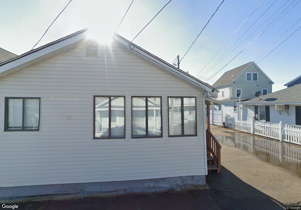 9 Manchester St, Hampton, NH 03842 - photo 1