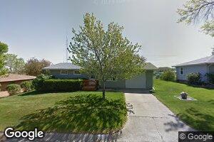 406 Henkens Dr, Chadron, NE 69337