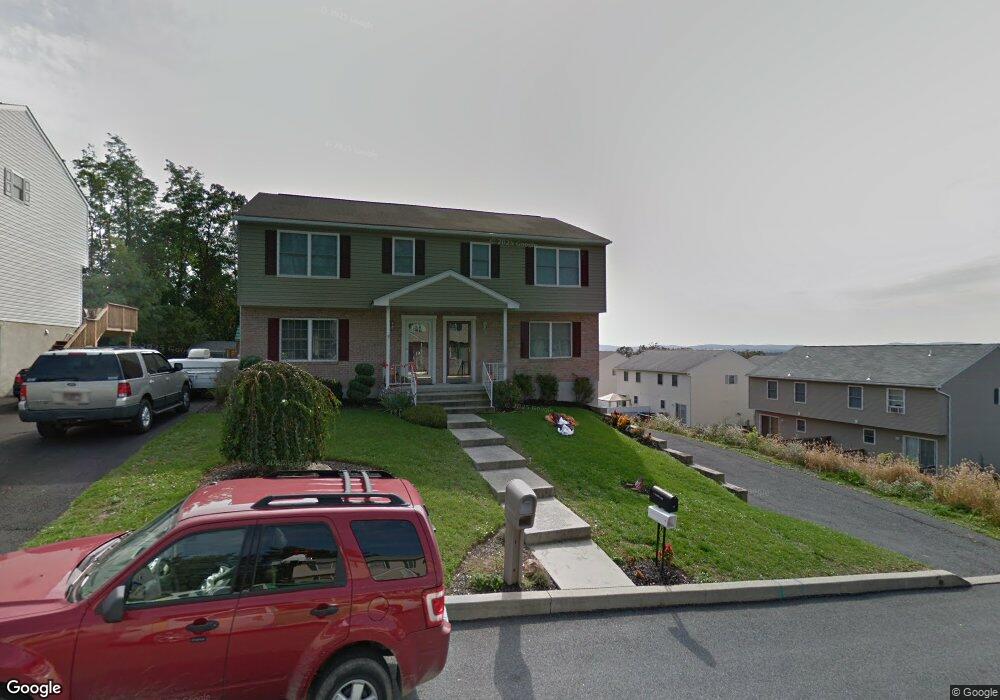 17 Quinter Ln, Temple, PA 19560 - photo 1